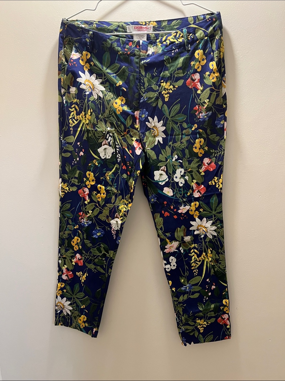 Cropped Floral Capris Print Pants - Navy